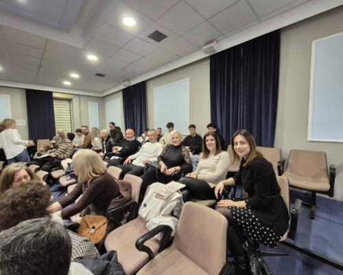 ΚΟΣΜΟΣ ΑΜΦΙΘΕΑΤΡΟ