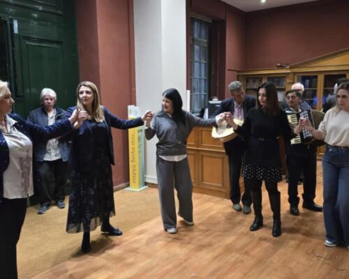 ΤΟ ΦΩΤΕΙΝΟ ΣΤΟ ΧΟΡΟ 1